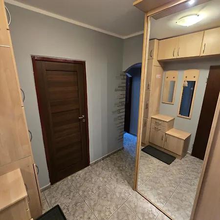 Poza Zgielkiem Miasta, A Jednak Wszystko W Zasiegu *