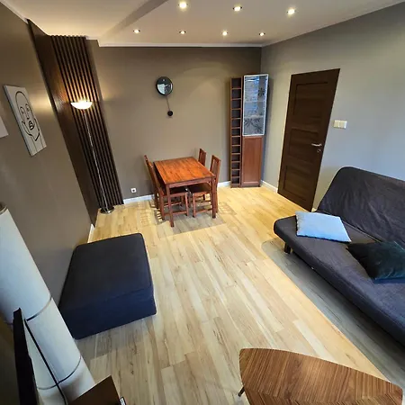 Poza Zgielkiem Miasta, A Jednak Wszystko W Zasiegu