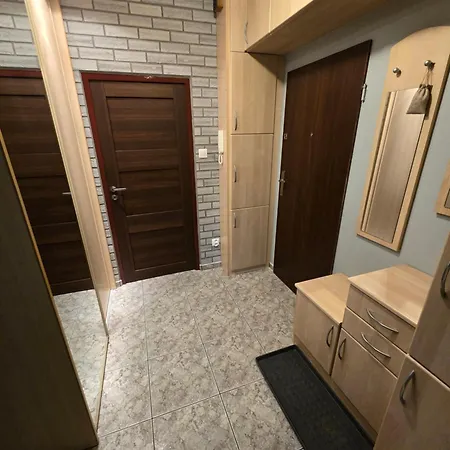 Poza Zgielkiem Miasta, A Jednak Wszystko W Zasiegu