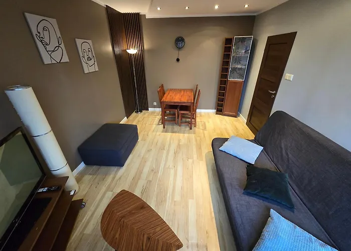 Poza Zgielkiem Miasta, A Jednak Wszystko W Zasiegu *