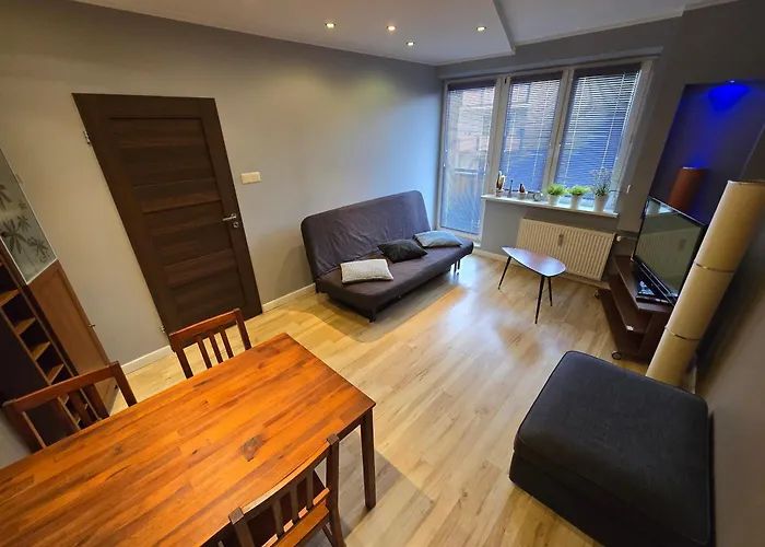 Poza Zgielkiem Miasta, A Jednak Wszystko W Zasiegu *